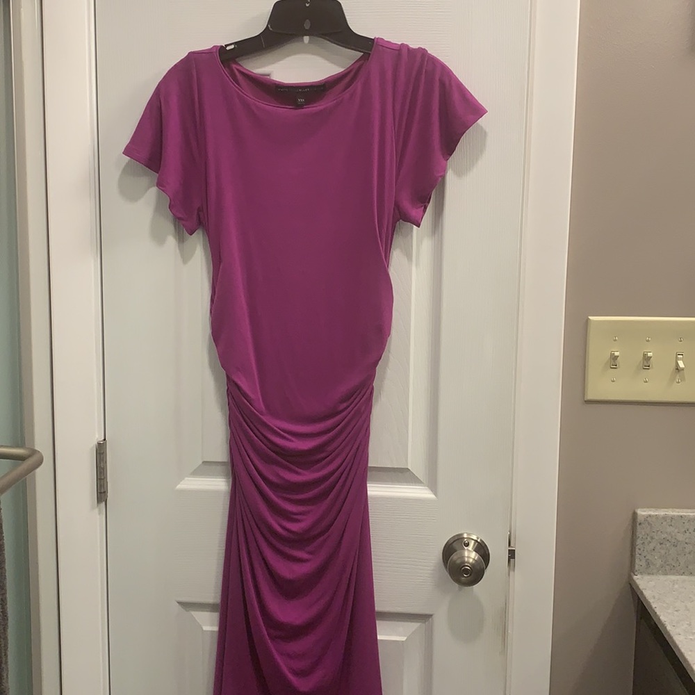 White House Black Market, XXS Dress in Pink, Knee Length.